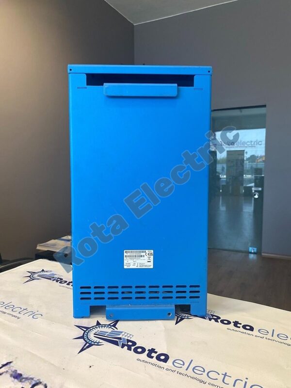 VICTRON ENERGY CENTAUR BATTERY CHARGER 12V-40AMP